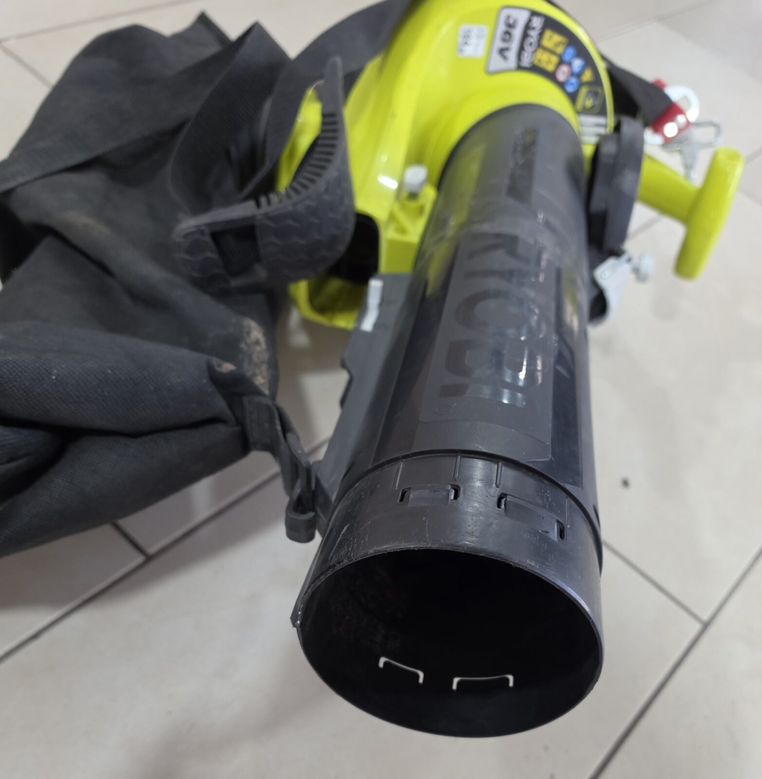 Акумулаторен листосъбирач Ryobi RBV36B с 2батерии и зарядно - Image 7