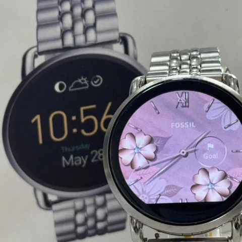 Смарт часовник Fossil Q Wander