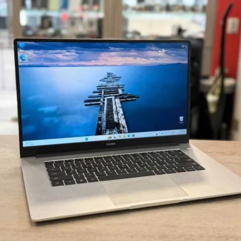 Huawei MateBook D15 – Ryzen 7