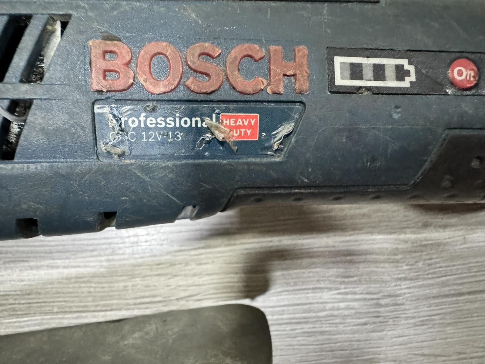 Акумулаторна ножица за ламарина Bosch GSC 12V-13 Professional - Image 3
