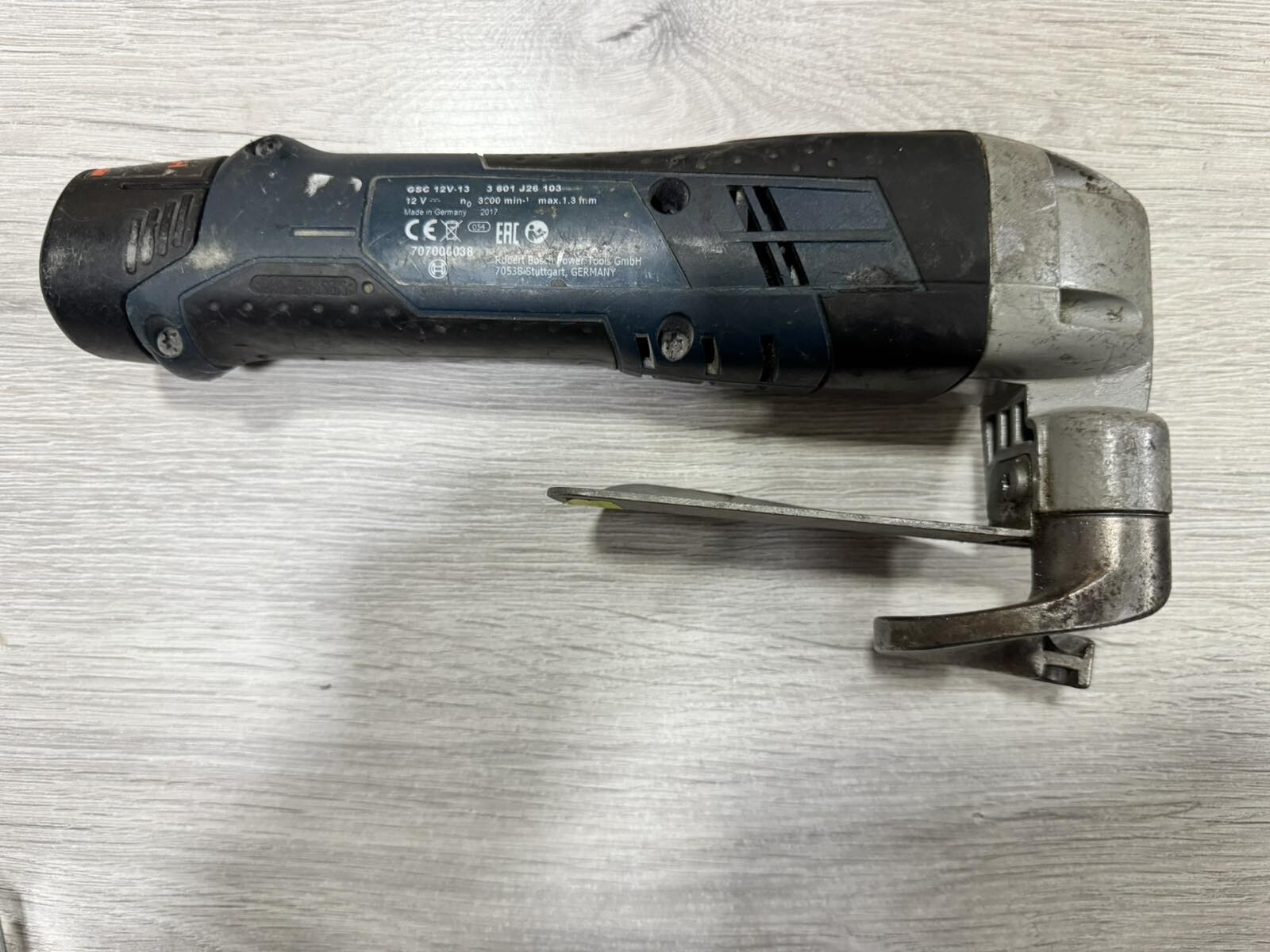 Акумулаторна ножица за ламарина Bosch GSC 12V-13 Professional - Image 4