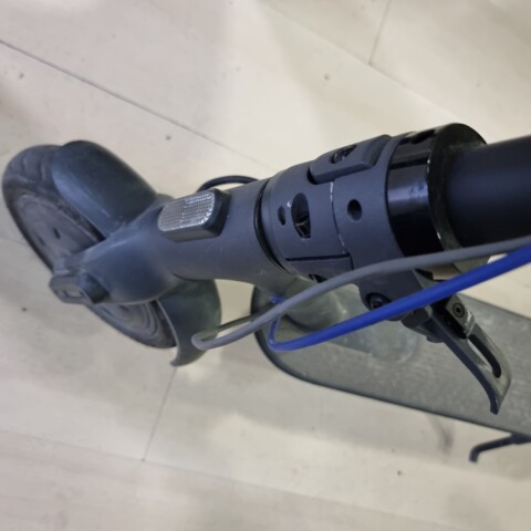 тротинетка Xiaomi Mi Electric Scooter 3