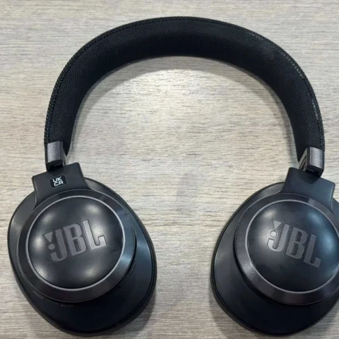Безжични слушалки JBL Live 660NC