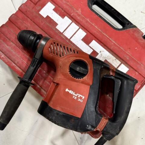 Hilti TE 30-AVR 850W Електрически перфоратор