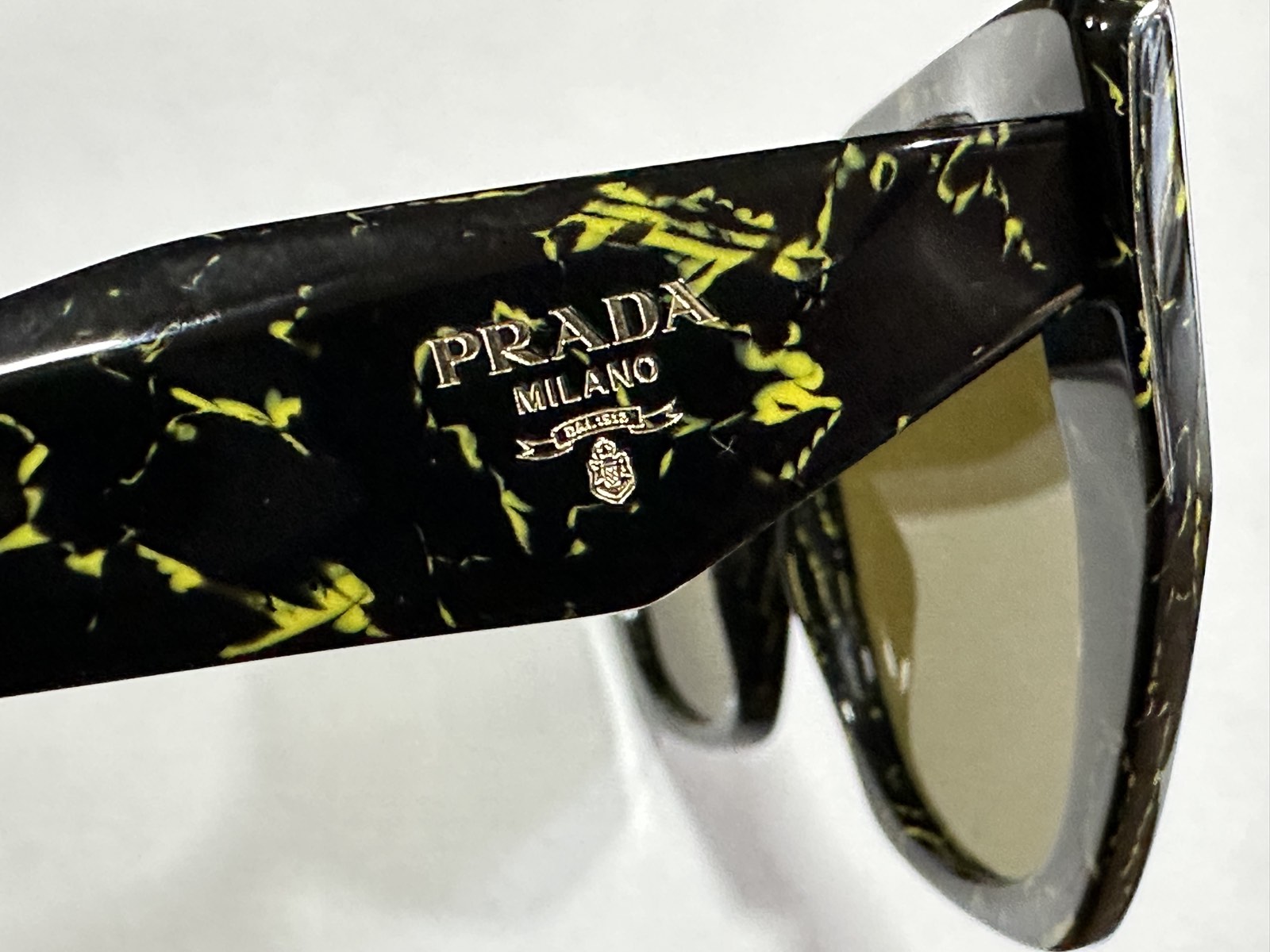 Дамски слънчеви очила Prada SPR 19Z - Image 7