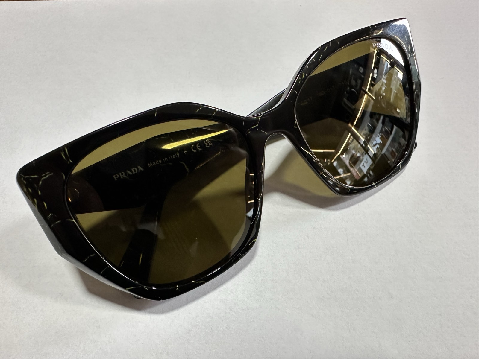 Дамски слънчеви очила Prada SPR 19Z - Image 4