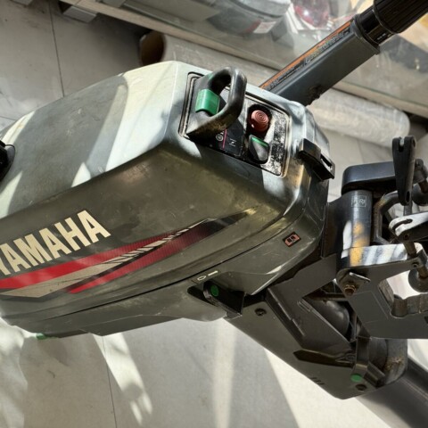 Двутактов бензинов мотор за лодка Yamaha