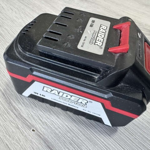 Акумулаторна батерия RAIDER, Li-ion, 18 V, 4.0 Ah