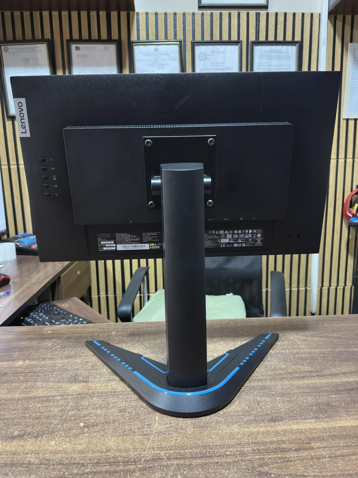 Продавам гейминг монитор Lenovo G24-20 23.8" 165Hz IPS - Image 6