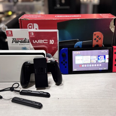 Nintendo Switch -Пълен комплект + 2 игри
