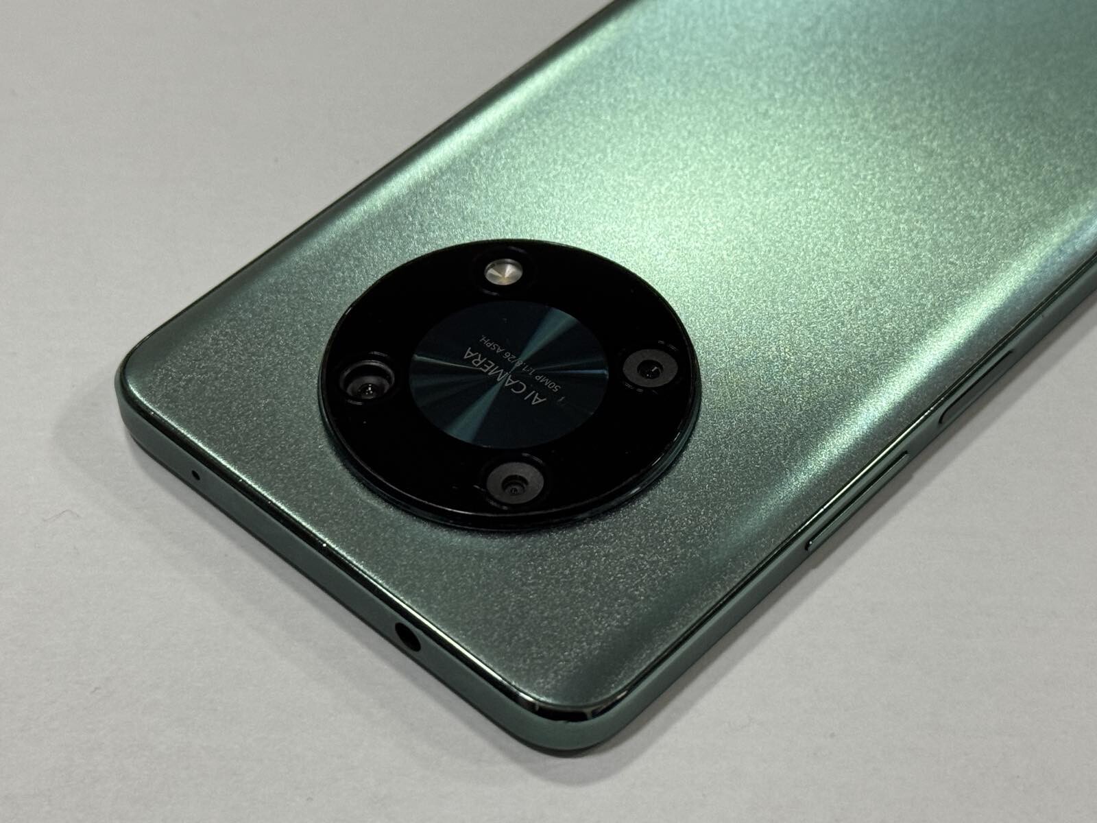 Huawei nova Y90 128GB 6GB RAM - Image 3