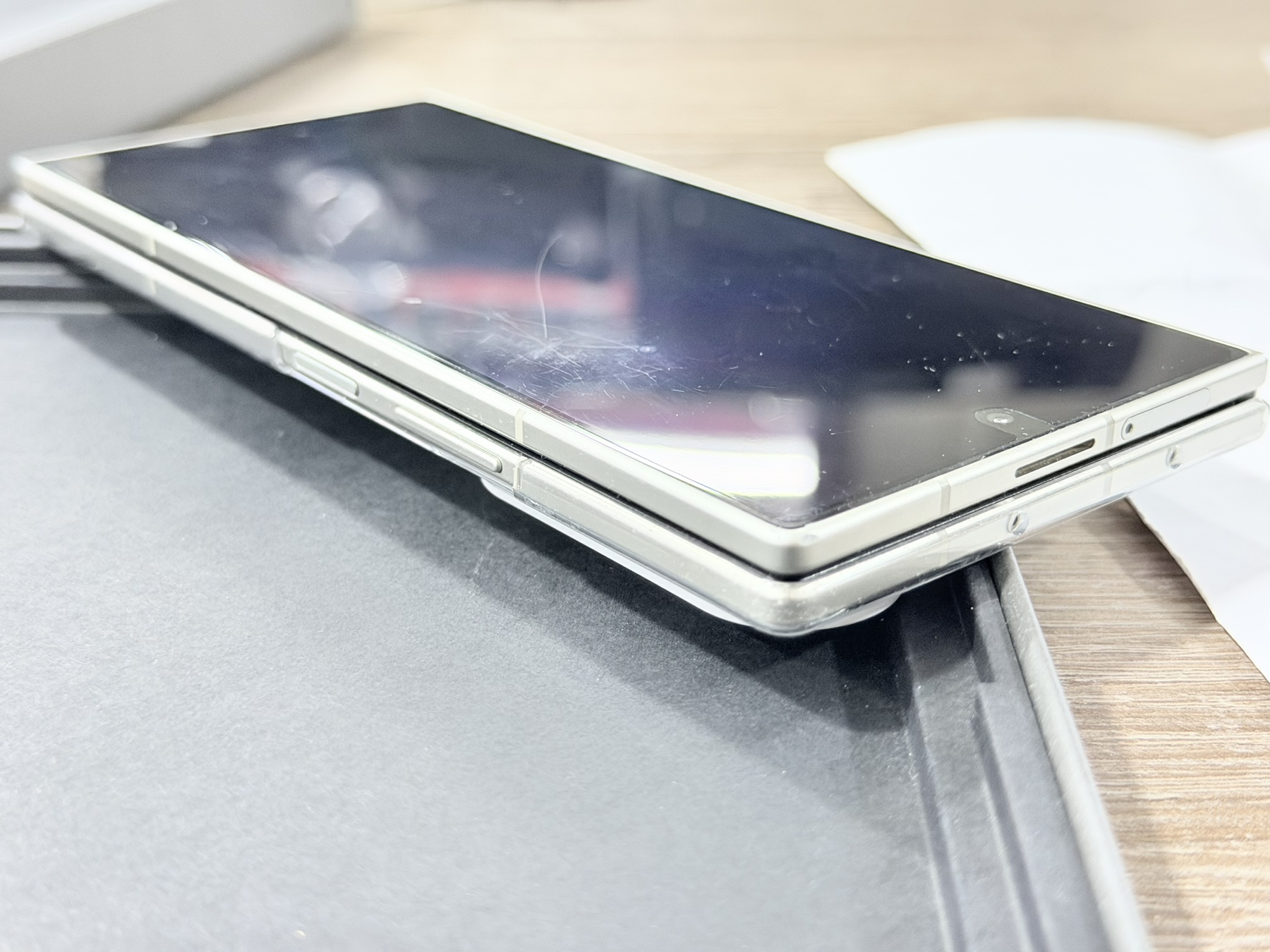 Samsung Z Fold 8 Ultra - Image 7