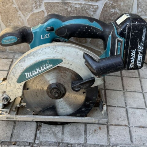 Акумулаторен циркуляр Makita DSS 619 + Зарядно Makita DC18RC