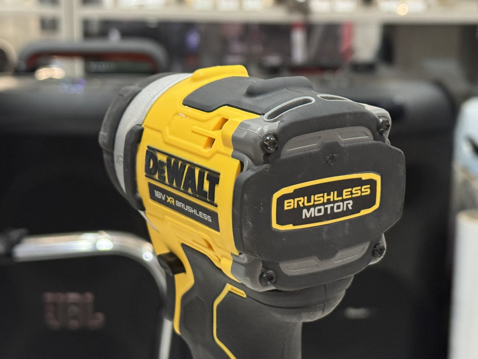 Акумулаторен ударен винтоверт DeWALT DCF860 - Image 4