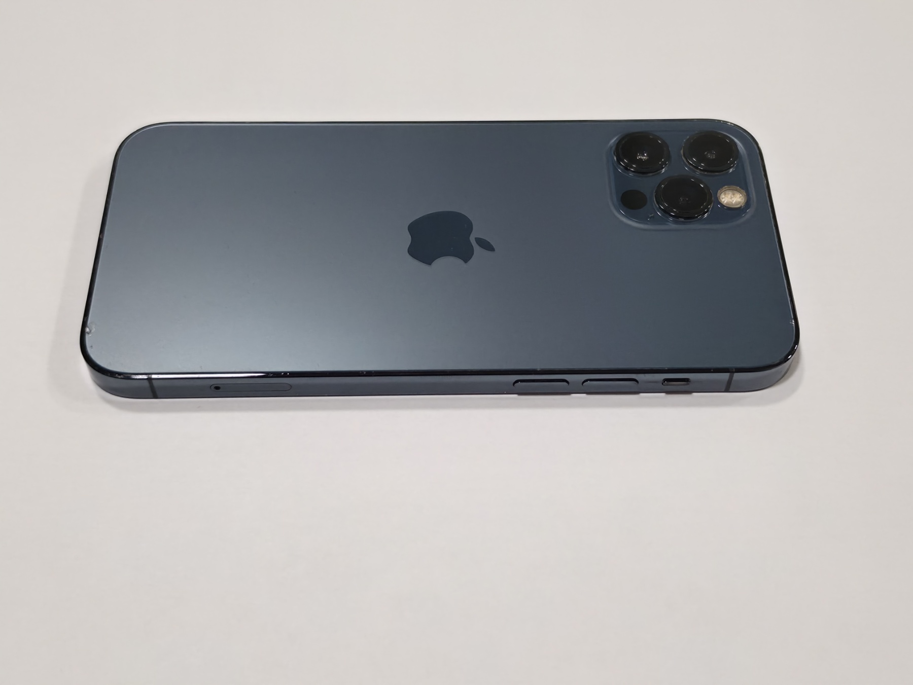 Apple iPhone 12 Pro 512GB - Image 3