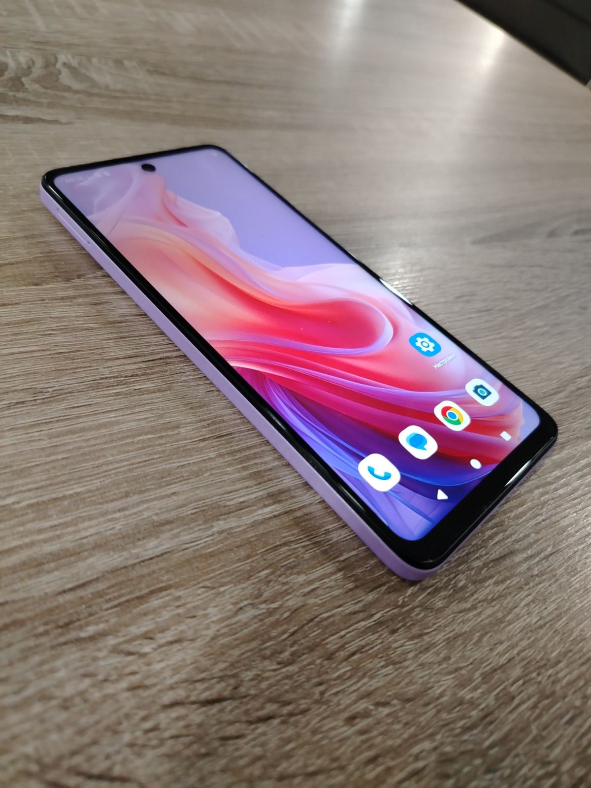 Motorola Moto E14 - Image 3