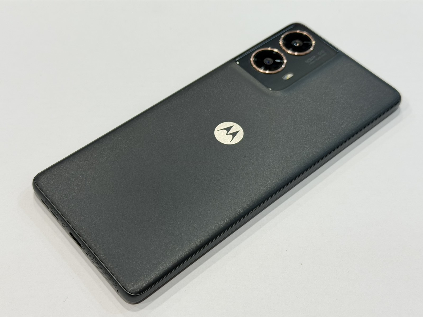 Motorola G85 5G 256GB / 8GB RAM – Urban Grey - Image 3