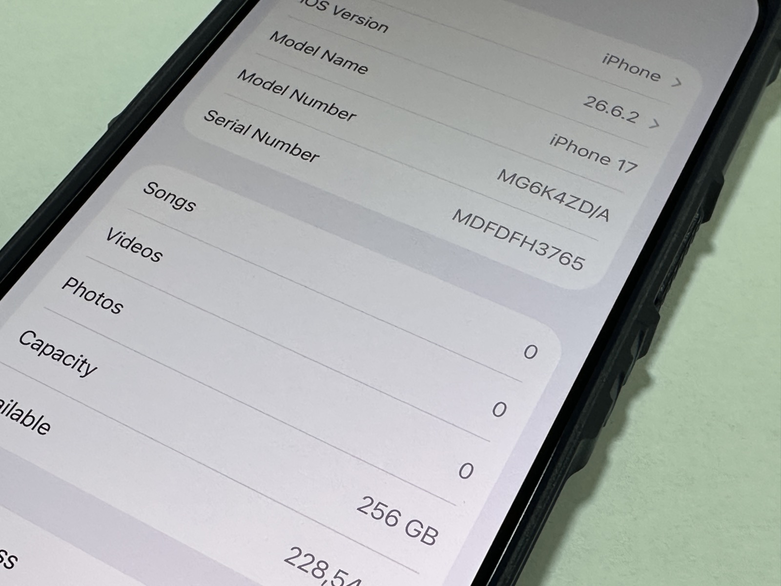 iPhone 17 256GB, 100% Батерия - Image 8