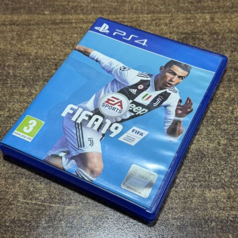 Игра за PS4 Fifa 19