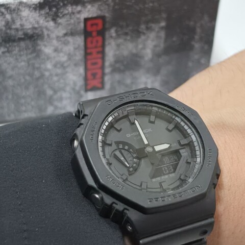 Часовник Casio G-Shock GA-2100-1A1ER