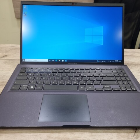 Лаптоп ASUS ExpertBook i5-1235U