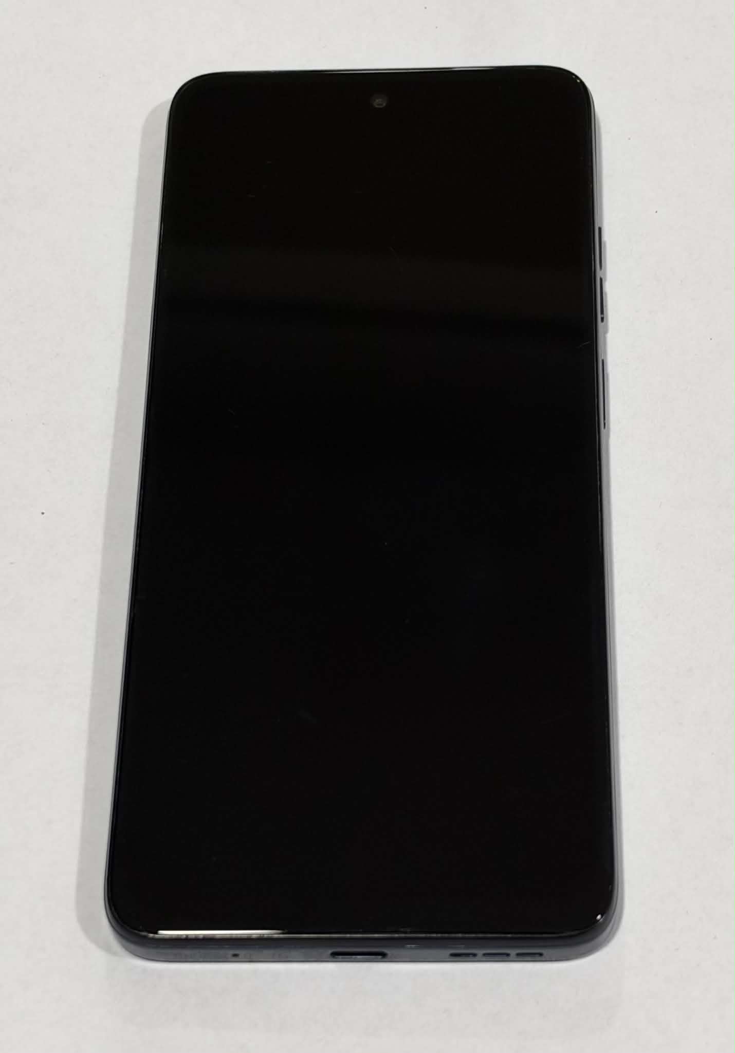 Motorola Moto E15 64GB - Image 2