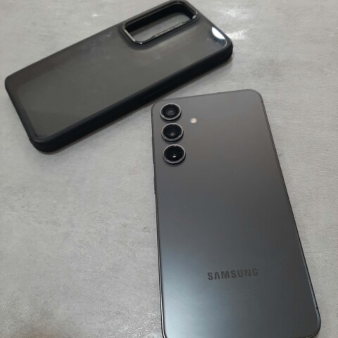 SAMSUNG S24 , 128/8 GB RAM , 99% Battery health